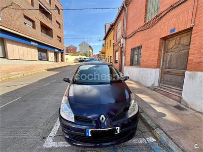 Usado Renault Clio II Exception 105 CV (77 kW) 2007 Azul Berlina