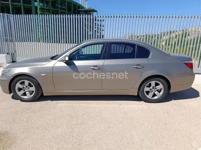 Usado BMW 520 177 CV (130 kW) 2009 Beige Berlina