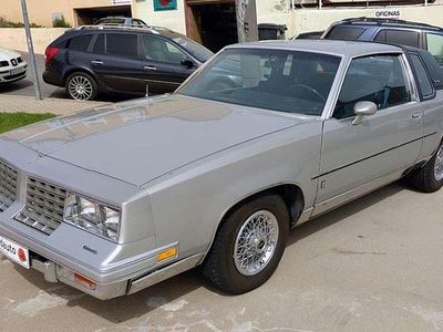 Gris Usado 1981 Oldsmobile Cutlass Berlina | 9900 €