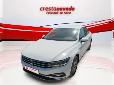 Usado VW Passat Business 122 CV (89 kW) 2021 Blanco Berlina