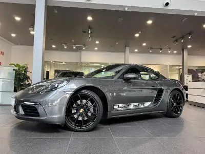 Käytetty Porsche 718 Cayman 300 HP (220 kW) 2024 Harmaa Coupe - kaksiovinen
