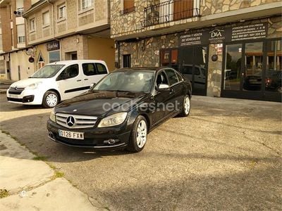 Usado Mercedes C180 Avantgarde 143 CV (105 kW) 2007 Negro Berlina