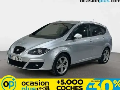Usado Seat Altea XL Sport 160 CV (117 kW) 2010 Gris / plata Monovolumen