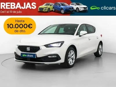 Usado Seat Leon Style 110 CV (80 kW) 2021 Blanco Berlina