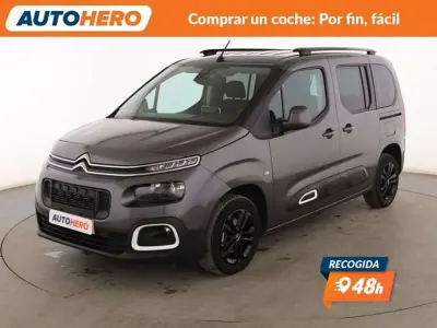Usado Citroën Berlingo Feel 102 CV (75 kW) 2021 Gris Monovolumen