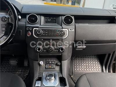Land Rover Discovery 4