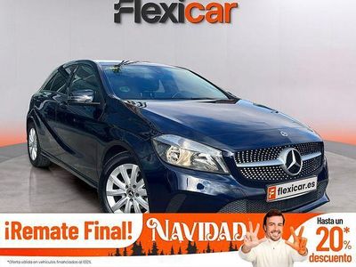 Azul Usado 2017 Mercedes A180 Urban Berlina | 18.490 € (Un poco caro)
