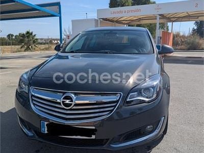Usado Opel Insignia Selective 140 CV (102 kW) 2015 Gris / plata Berlina