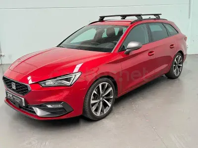 Usado Seat Leon FR 150 CV (110 kW) 2021 Rojo Familiar