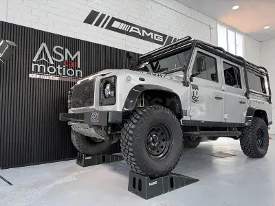 Usado Land Rover Defender SE 122 CV (89 kW) 2014 Gris / plata Familiar