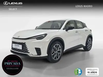Usado Lexus LBX 136 CV (100 kW) 2026 Blanco SUV