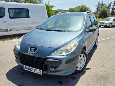 Usado Peugeot 307 110 CV (80 kW) 2007 Azul Familiar