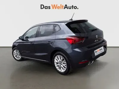 Usado Seat Ibiza FR 115 CV (84 kW) 2025 Gris Utilitario