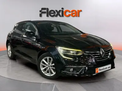 Usado Renault Mégane IV Zen 132 CV (97 kW) 2017 Negro Berlina