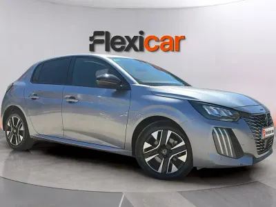 Usado Peugeot 208 Allure 101 CV (74 kW) 2025 Gris Utilitario