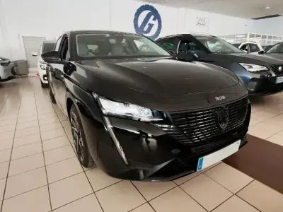 Usado Peugeot 308 Allure 130 CV (95 kW) 2024 Otro Berlina