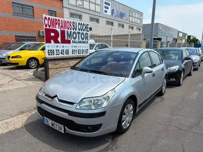Usado Citroën C4 Exclusive 110 CV (80 kW) 2005 Gris / plata Berlina