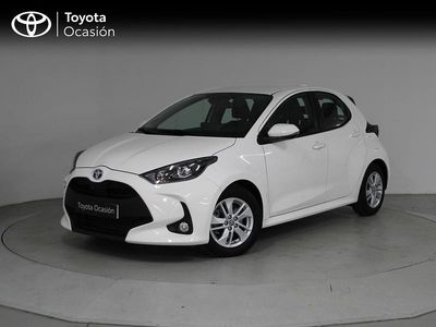 Usado Toyota Yaris Hybrid Business Edition 116 CV (85 kW) 2022 Blanco Berlina