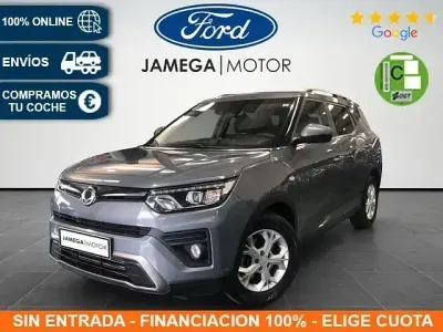 Usado SsangYong Tivoli 163 CV (119 kW) 2021 Gris SUV