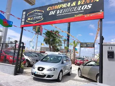 Usado Seat Altea Stylance 140 CV (102 kW) 2007 Gris / plata Monovolumen