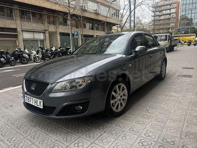 Usado Seat Exeo Reference 120 CV (88 kW) 2012 Gris / plata Berlina