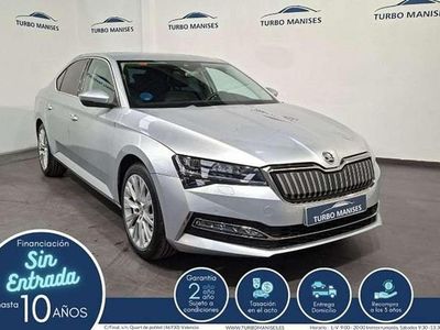 Usado Skoda Superb Style 218 CV (160 kW) 2021 Plateado Berlina