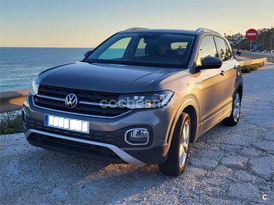 Gris / plata Usado 2021 VW T-Cross Sportline SUV | 20.450 € (Precio justo)
