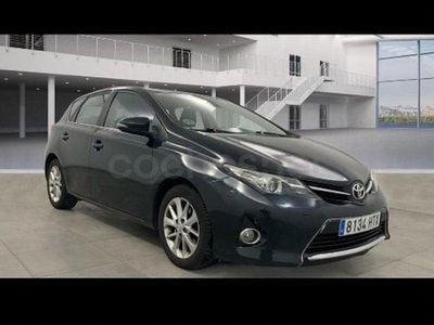 Usado Toyota Auris Active 124 CV (91 kW) 2013 Negro Berlina