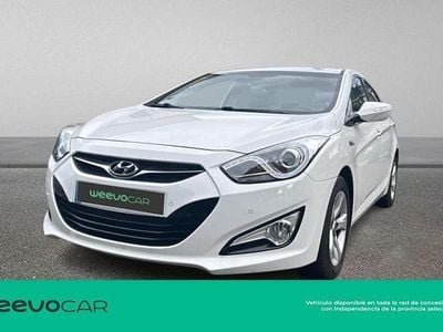 Usado Hyundai i40 136 CV (100 kW) 2013 Blanco Berlina