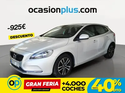 Usado Volvo V40 Momentum 150 CV (110 kW) 2017 Gris