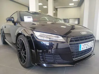 Usado Audi TT Comfort 184 CV (135 kW) 2016 Negro Coupe