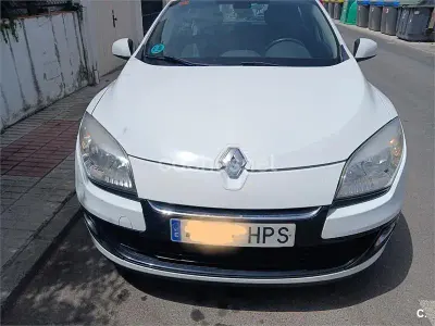 Usado Renault Mégane Dynamique 115 CV (84 kW) 2013 Blanco Berlina