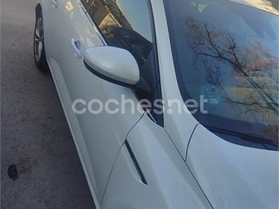 Usado Renault Mégane IV Zen 140 CV (102 kW) 2019 Blanco Berlina