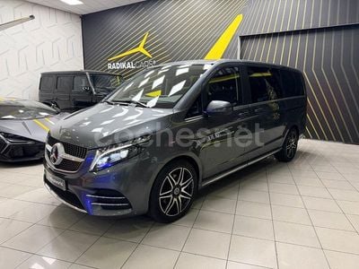 Gris / plata Usado 2023 Mercedes V300 Exclusive Monovolumen | 79.900 €