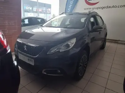Usado Peugeot 2008 Active 82 CV (60 kW) 2016 Gris SUV