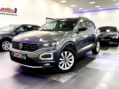Usado VW T-Roc Edition 115 CV (84 kW) 2021 Gris / plata SUV