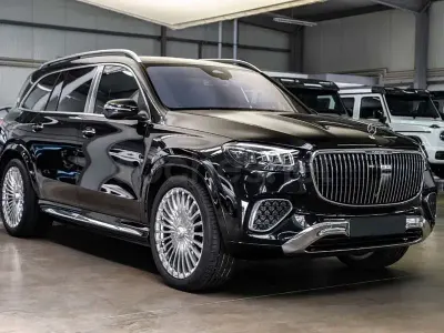 Usado Mercedes GLS600 Maybach 557 CV (409 kW) 2025 Negro SUV