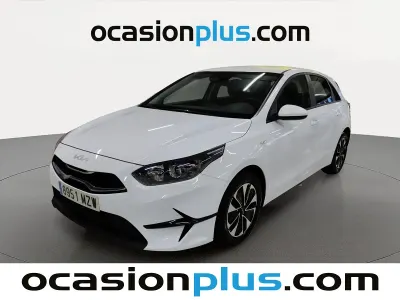 Usado Kia Ceed 101 CV (74 kW) 2025 Blanco Utilitario