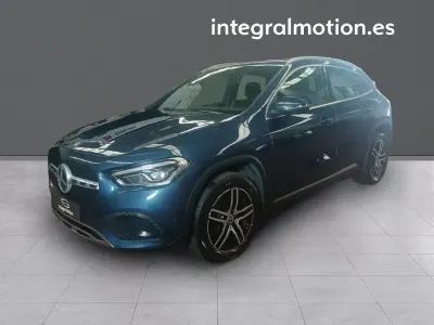 Usado Mercedes GLA180 Business 113 CV (83 kW) 2021 Azul SUV