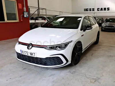 Usado VW Golf VII GTI 245 CV (180 kW) 2021 Blanco Utilitario
