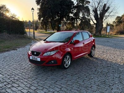 Usado Seat Ibiza Copa 90 CV (66 kW) 2011 Rojo Berlina