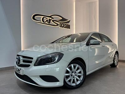 Usado Mercedes A180 Avantgarde 109 CV (80 kW) 2013 Blanco Monovolumen