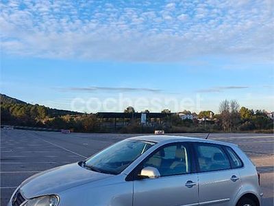 Gris / plata Usado 2006 VW Polo Advance Berlina | 6500 € (Un poco caro)