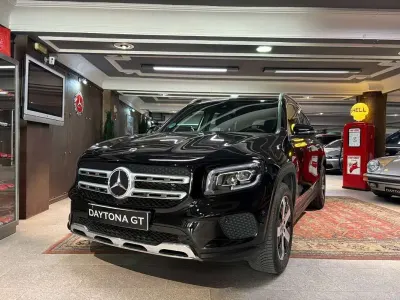 Usado Mercedes GLB200 150 CV (110 kW) 2021 Negro SUV