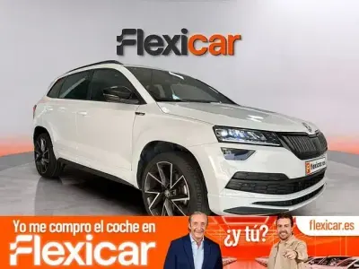 Usado Skoda Karoq Style 150 CV (110 kW) 2021 Blanco SUV