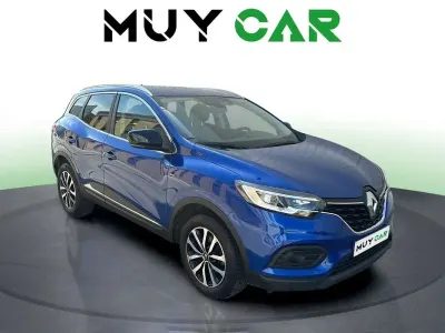 Usado Renault Kadjar LIMITED 140 CV (102 kW) 2021 Azul SUV