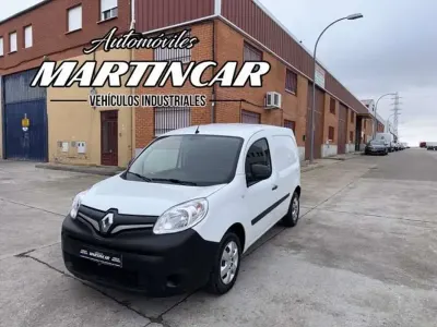 Usado Renault Kangoo 95 CV (69 kW) 2021 Gris Monovolumen