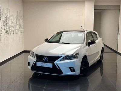 Lexus CT200h