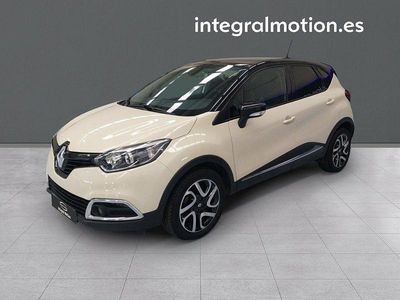 Usado Renault Captur Intens 90 CV (66 kW) 2016 Beige SUV