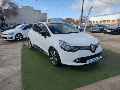 Usado Renault Clio IV Dynamique 90 CV (66 kW) 2014 Blanco Berlina